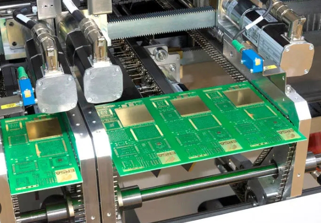 SMT PCB Assembly: Advantages and Challenges of Surface Mount Technology