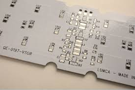 Aluminum PCB vs. Standard PCB: A Complete Guide to Finding the Right One for You!