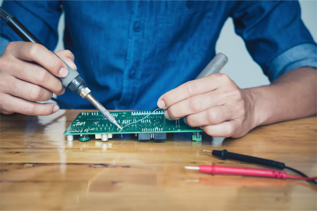 manual PCB soldering