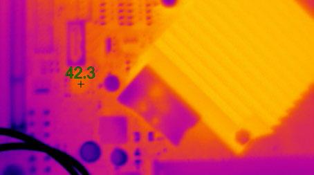 Infrared Thermal Imaging in the Electronics Industry: Optimizing Thermal Management and Enhancing Performance