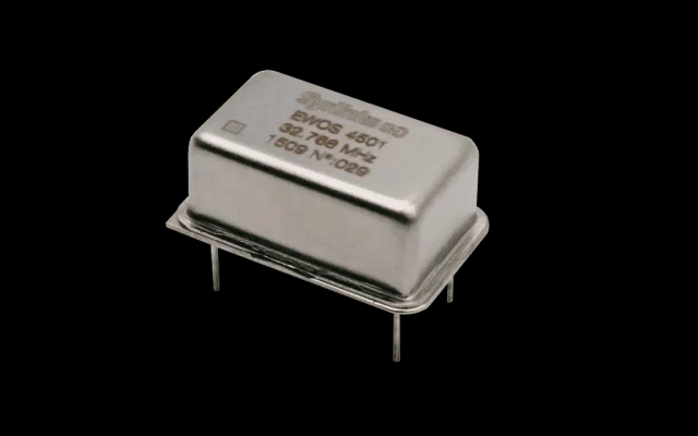 crystal oscillator