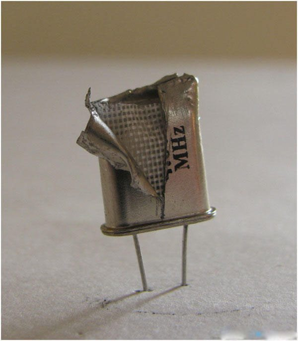 crystal oscillator