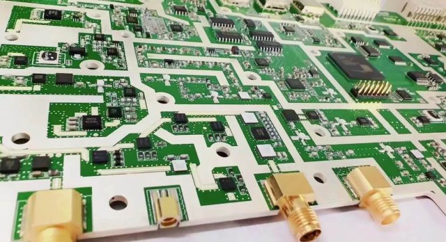 RO4003 PCB for 5G antenna